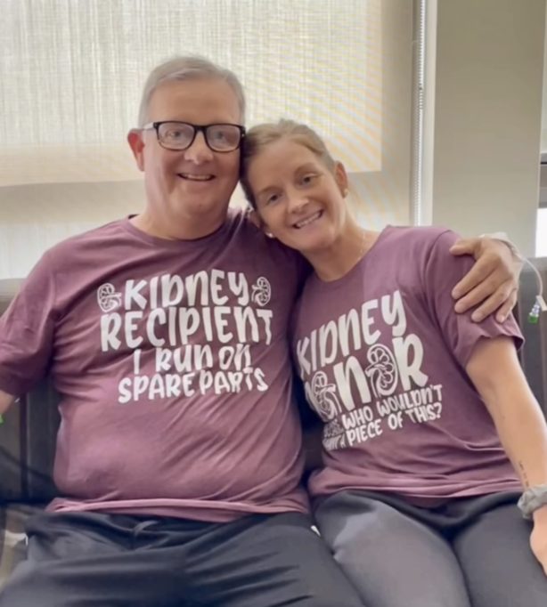 David and Sarah wearing their kidney recipient and donor t-shirts.