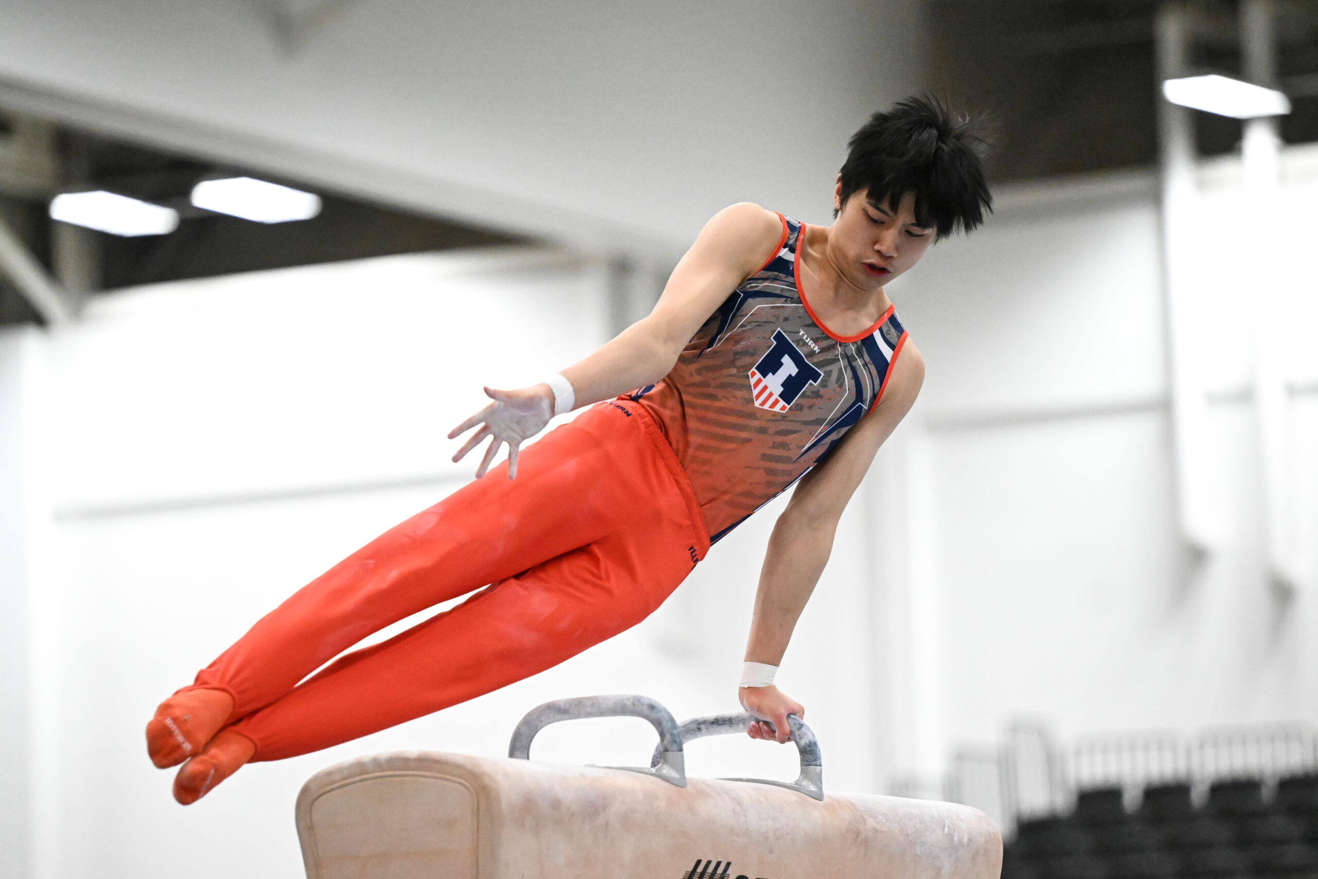 Illinois' Brandon Dang on pommel horse at the 2024 Winter Cup.