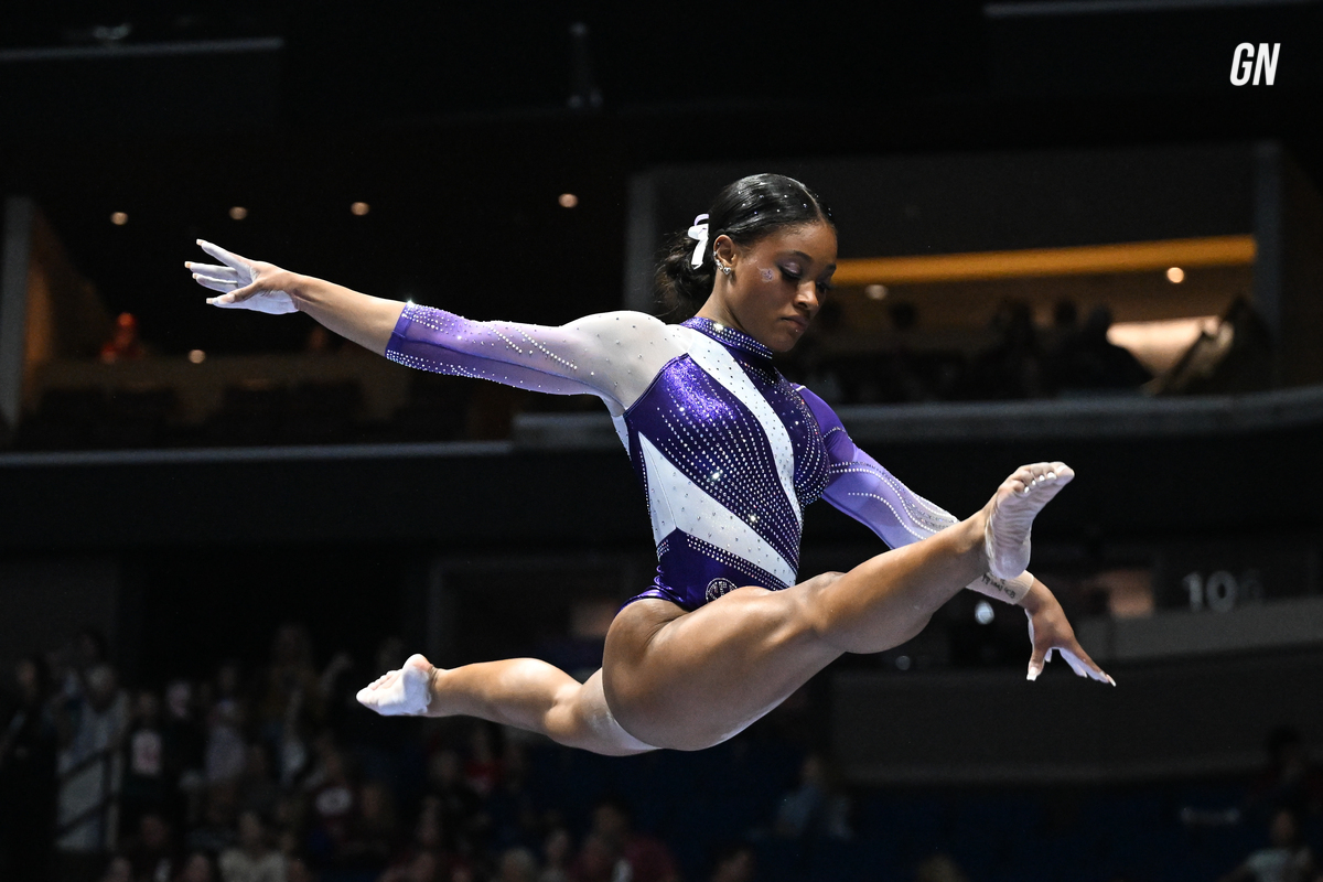 LSU's Kaliya Lincoln competes on beam at the 2026 SEC Gymnastics Championships.